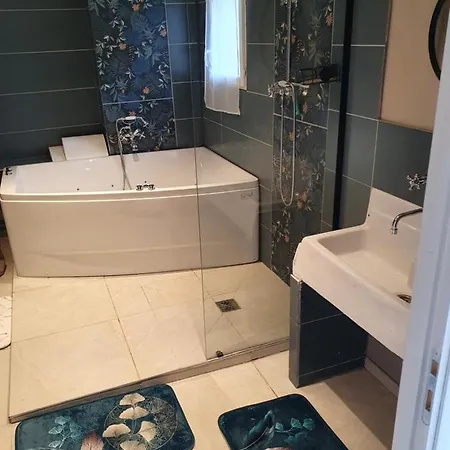Agreable Maison Avec Balneotherapie, Parking Et Exterieur * Beziers