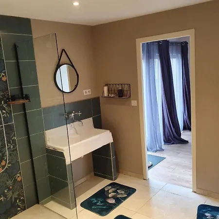 Agreable Maison Avec Balneotherapie, Parking Et Exterieur Villa